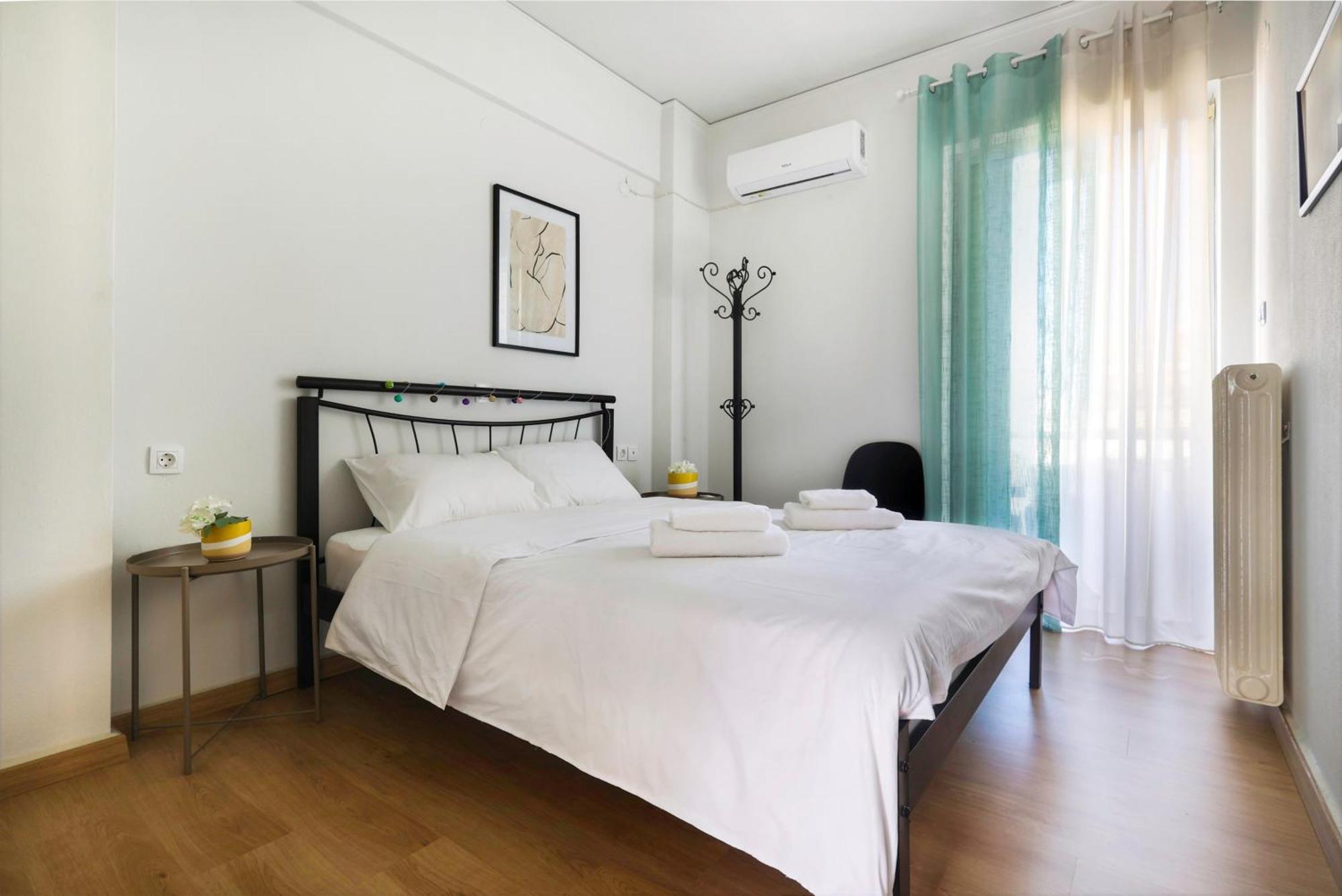Renaissance City Apartment "By Checkin" 이라클리온 외부 사진